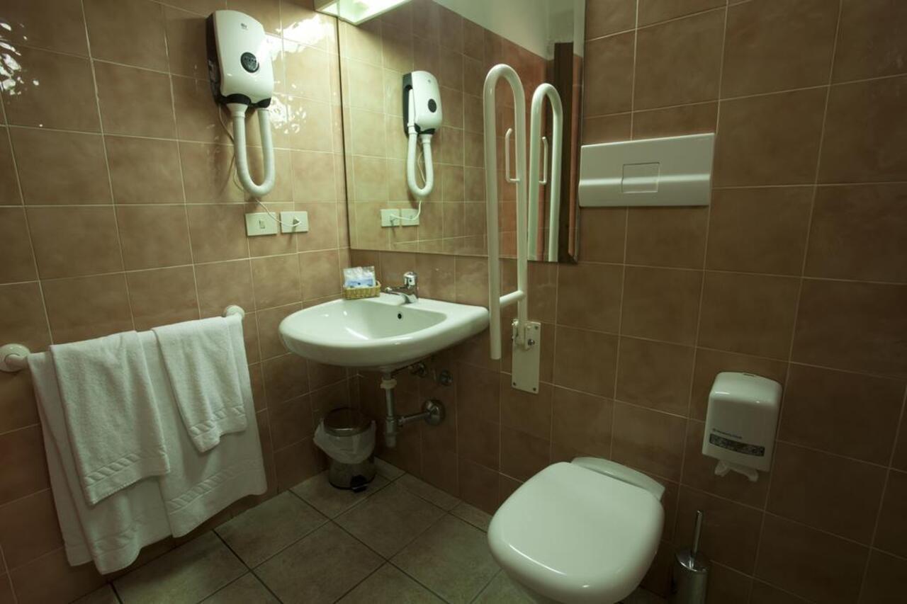 Hotel Moderno Olbia Dış mekan fotoğraf