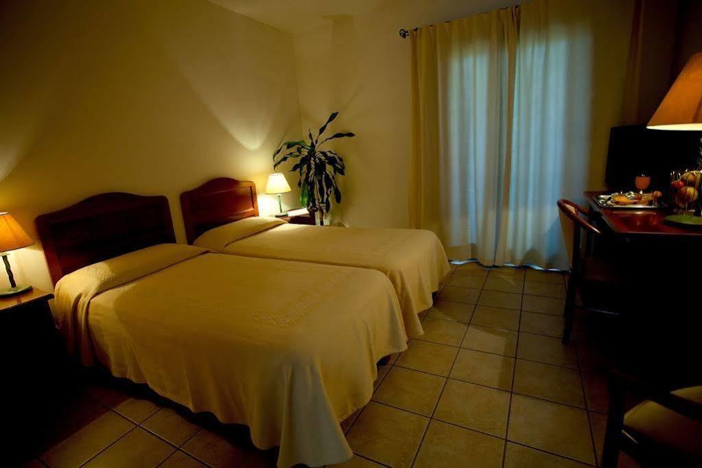 Hotel Moderno Olbia Dış mekan fotoğraf